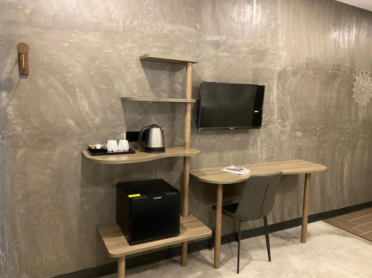 Sri Indar Hotel & Suites Parit Buntar Extérieur photo