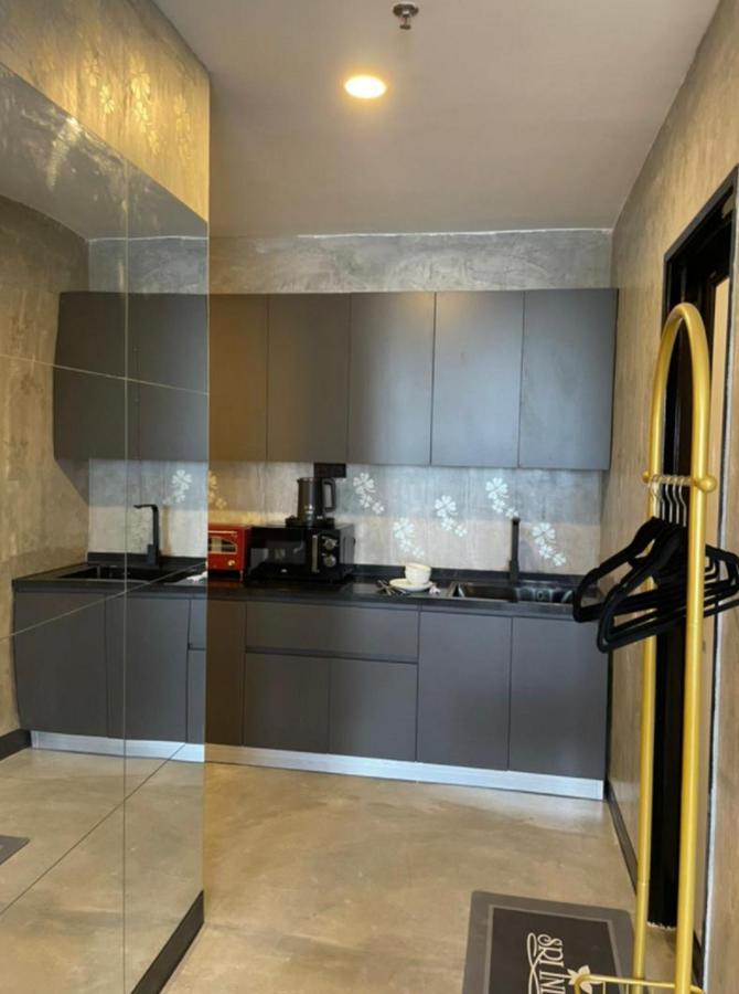 Sri Indar Hotel & Suites Parit Buntar Extérieur photo