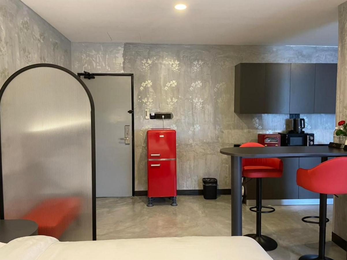 Sri Indar Hotel & Suites Parit Buntar Extérieur photo